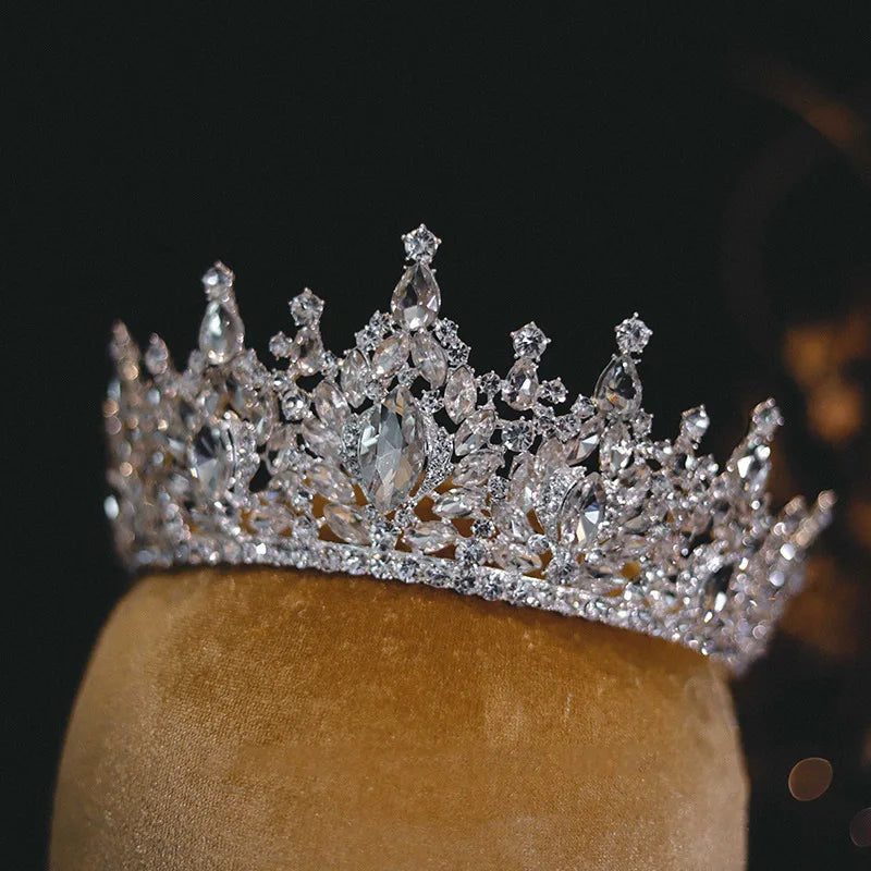 🕊️ Luxury Rhinestone Bridal Crown for Queens of the Aisle - Feel Like Royalty