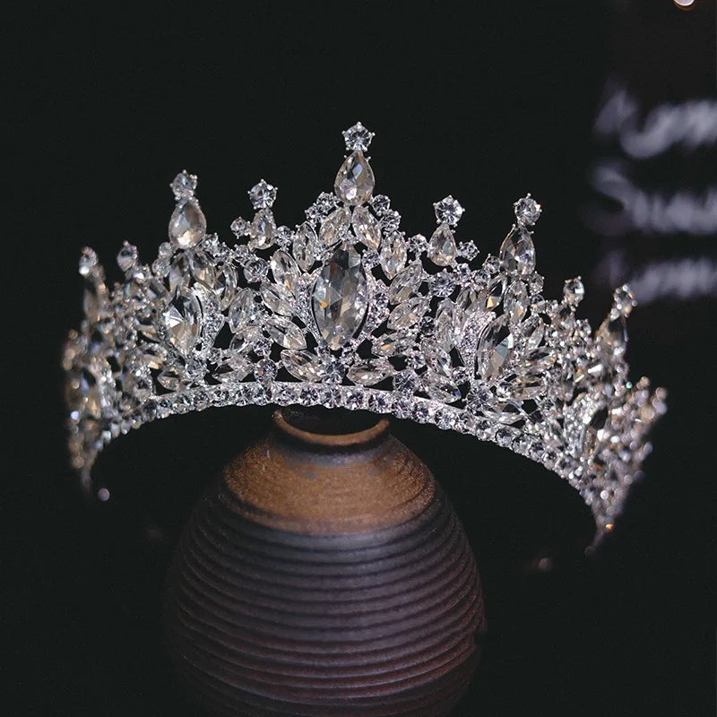 🕊️ Luxury Rhinestone Bridal Crown for Queens of the Aisle - Feel Like Royalty