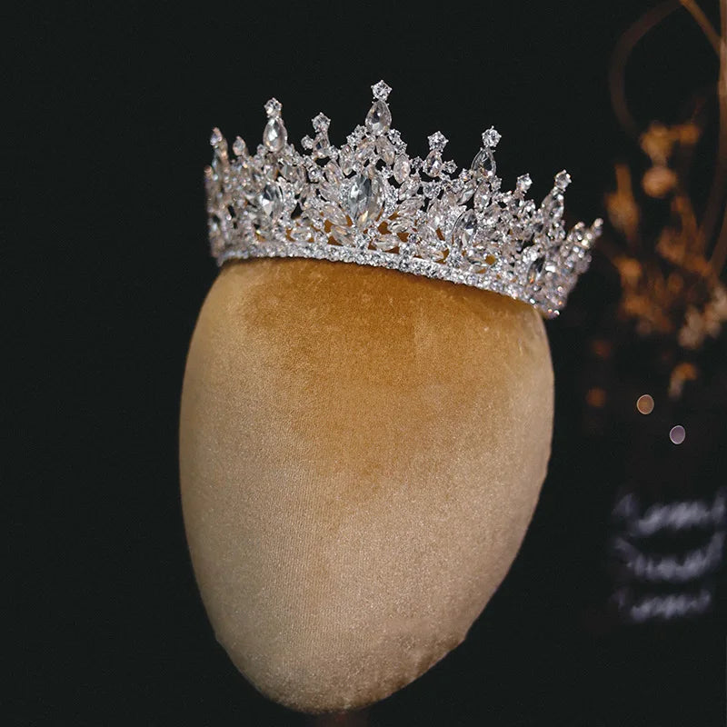🕊️ Luxury Rhinestone Bridal Crown for Queens of the Aisle - Feel Like Royalty